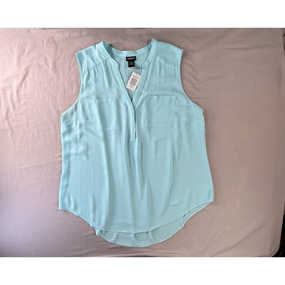 Torrid Harper Sleeveless Split Vneck Sheer Women's 2/2X Dual Chest Pockets NEW